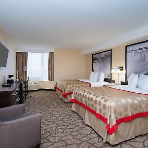 Deluxe Queen Room Mobility Access or Non-Smoking